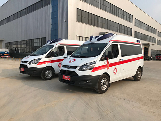 國(guó)六福特全順V362負(fù)壓救護(hù)車