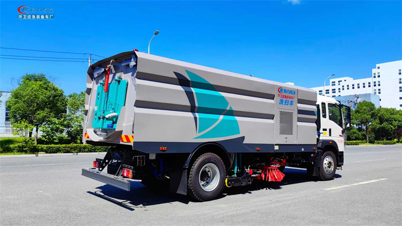 湖北程力重汽豪沃洗掃車（16方）