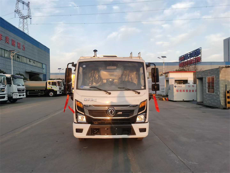 東風多利卡干濕兩用吸塵車