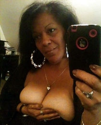 Flashing pussy where all